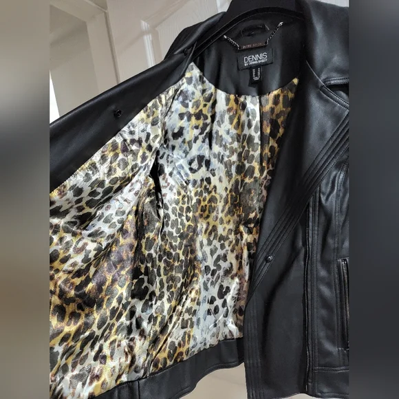 OMG- How cute is this coat- leather jacket by Dennis Basso. Size 12 - Picture 6 of 10